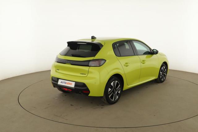 Peugeot 208 image 7