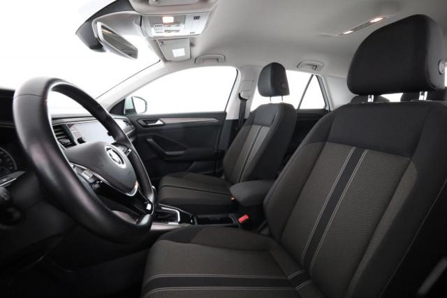 Volkswagen T-Roc image 8