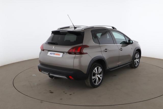 Peugeot 2008 image 8
