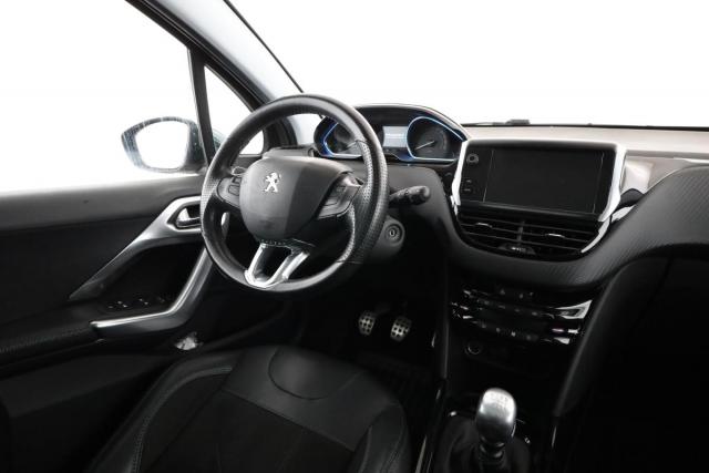 Peugeot 2008 image 6