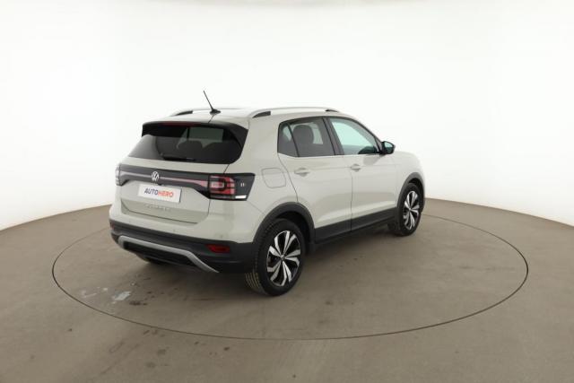 Volkswagen T-Cross image 2