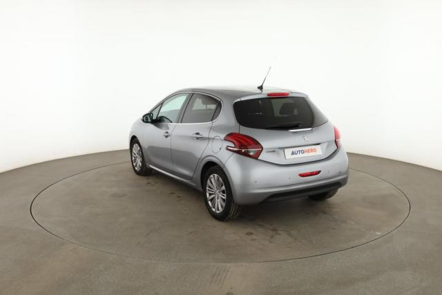 Peugeot 208 image 5