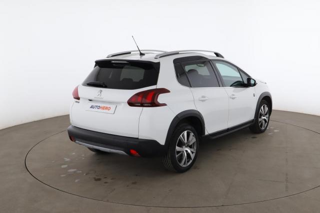 Peugeot 2008 image 6