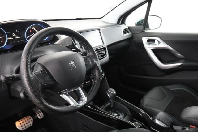 Peugeot 2008 image 1