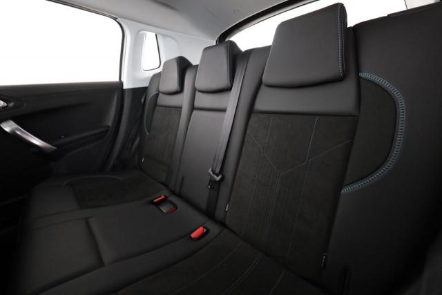 Peugeot 2008 image 7