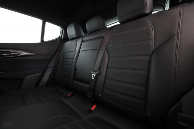 Alfa Romeo Tonale image 6