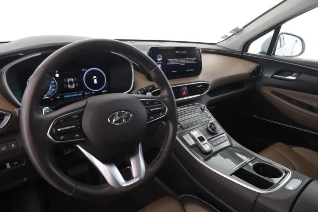 Hyundai Santa Fe image 3