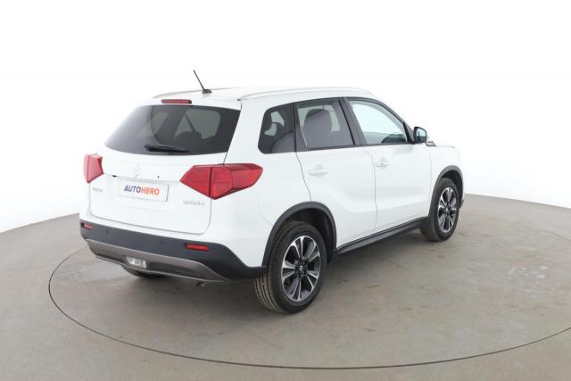 Suzuki Vitara image 4