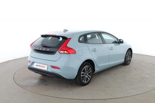 Volvo V40 image 1