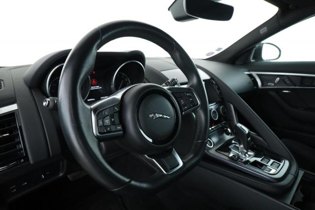 Jaguar F-Type image 3