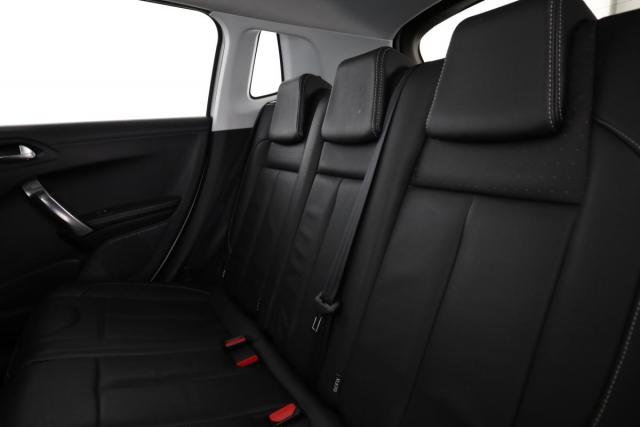 Peugeot 2008 image 4