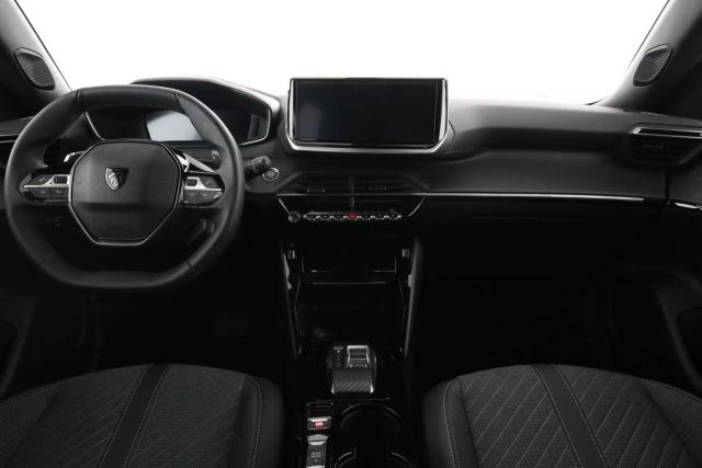 Peugeot 2008 image 3