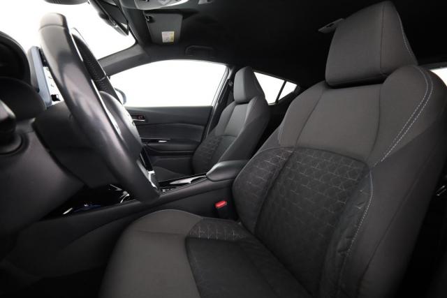 Toyota C-Hr image 9