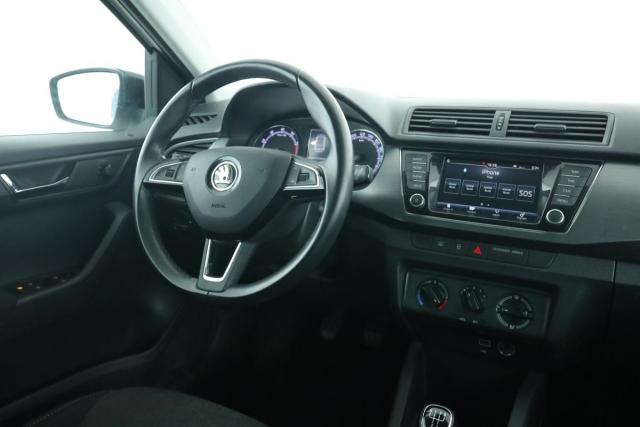 Skoda Fabia image 9