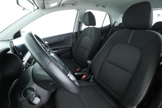 Kia Picanto image 8