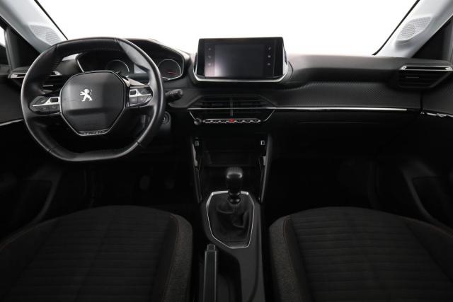 Peugeot 208 image 7