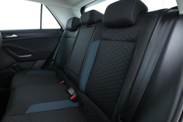 Volkswagen T-Roc image 5