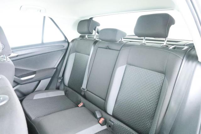 Volkswagen T-Roc image 8