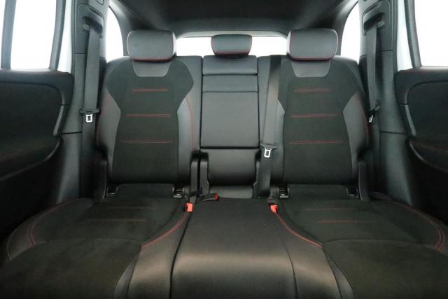 Mercedes Benz Glb image 5