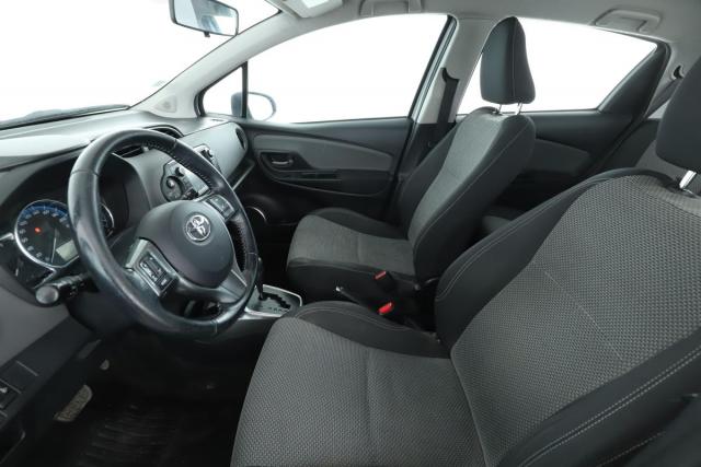 Toyota Yaris image 8