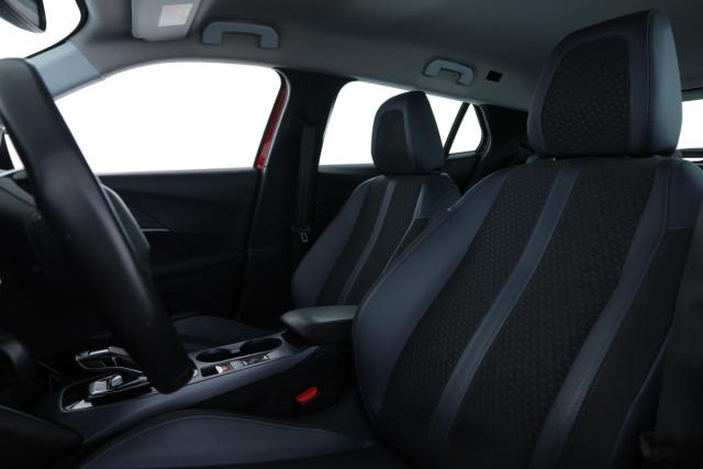 Peugeot 2008 image 9