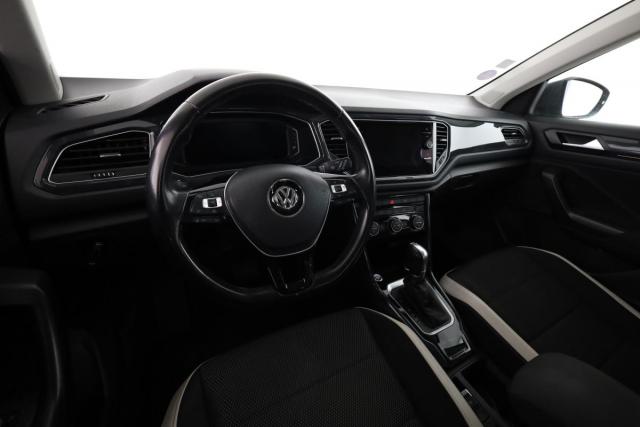 Volkswagen T-Roc image 2