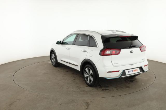 Kia Niro image 7