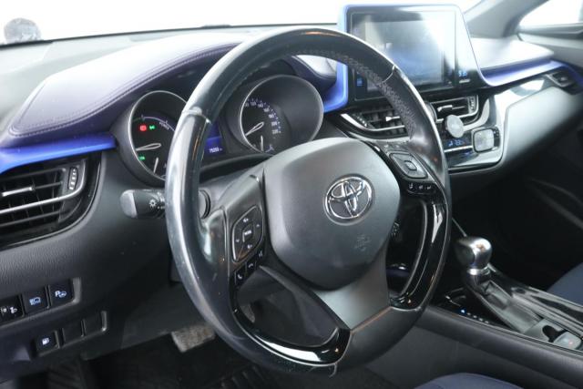 Toyota C-Hr image 1