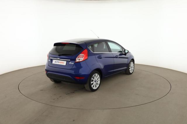 Ford Fiesta image 8