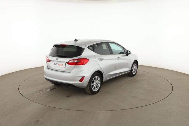 Ford Fiesta image 9
