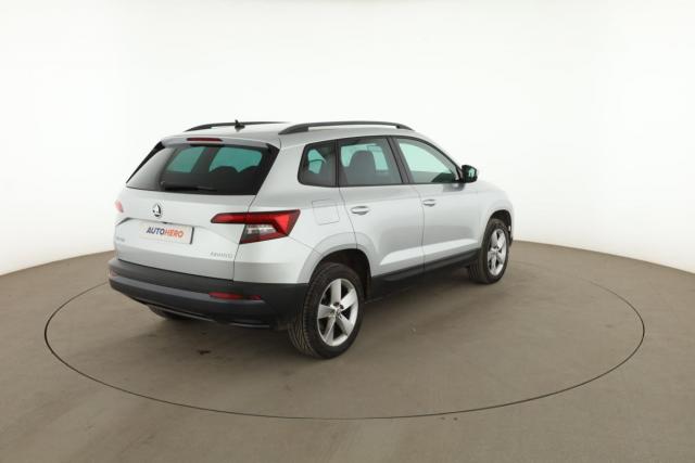 Skoda Karoq image 6