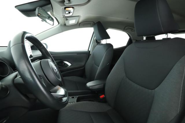 Toyota Yaris image 6