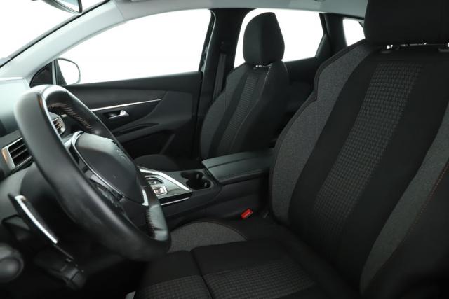 Peugeot 3008 image 6