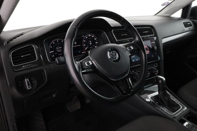Volkswagen Golf image 4