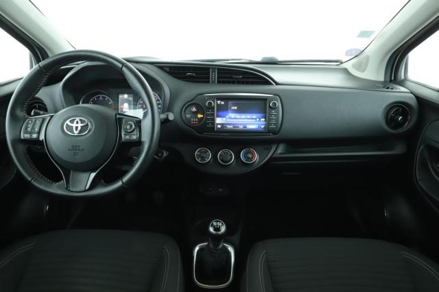 Toyota Yaris image 2