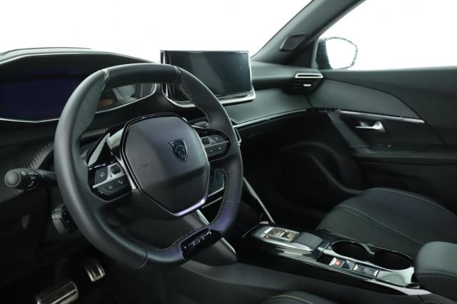 Peugeot 2008 image 4