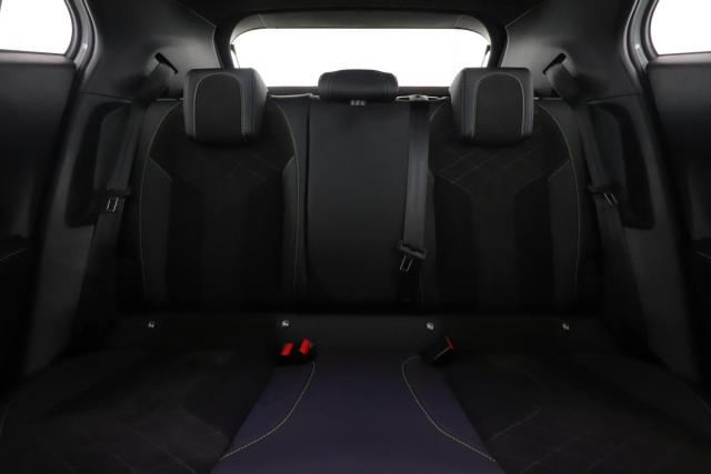 Peugeot 2008 image 1