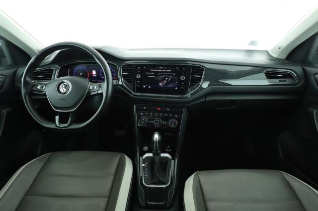 Volkswagen T-Roc image 9