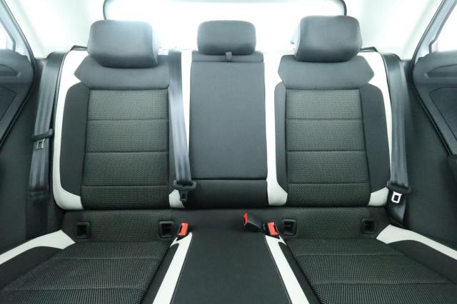 Volkswagen T-Roc image 1