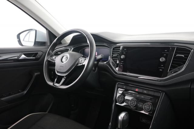 Volkswagen T-Roc image 9