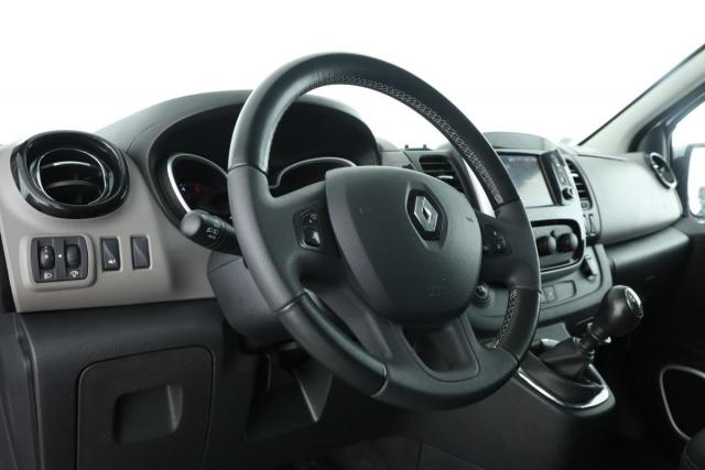 Renault Trafic image 2