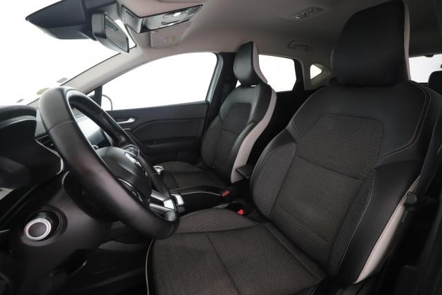 Renault Captur image 8