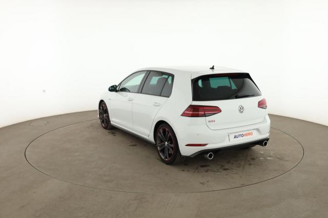 Volkswagen Golf image 2