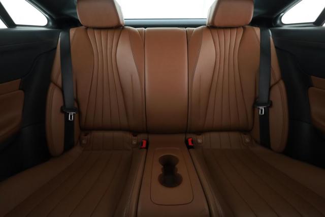 Mercedes Benz Classe E Coupe image 7