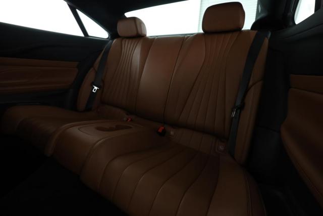 Mercedes Benz Classe E Coupe image 4