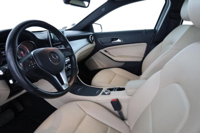 Mercedes Benz Gla image 7