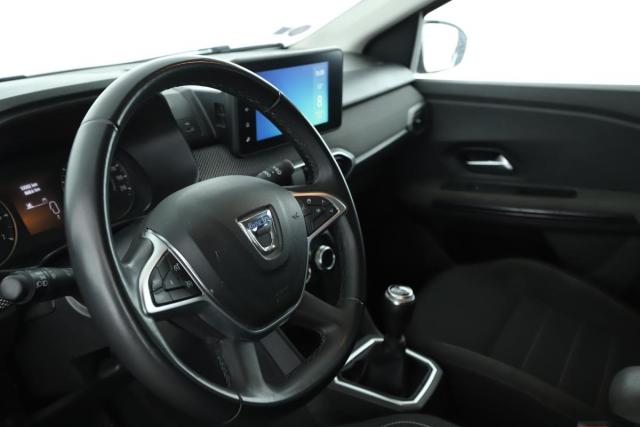 Dacia Jogger image 1