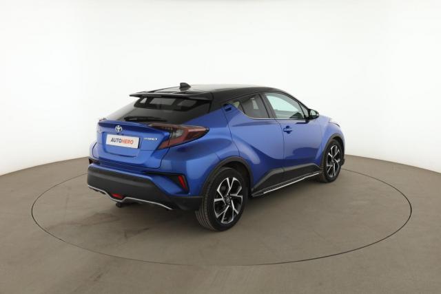 Toyota C-Hr image 9