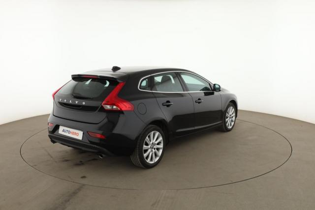 Volvo V40 image 7