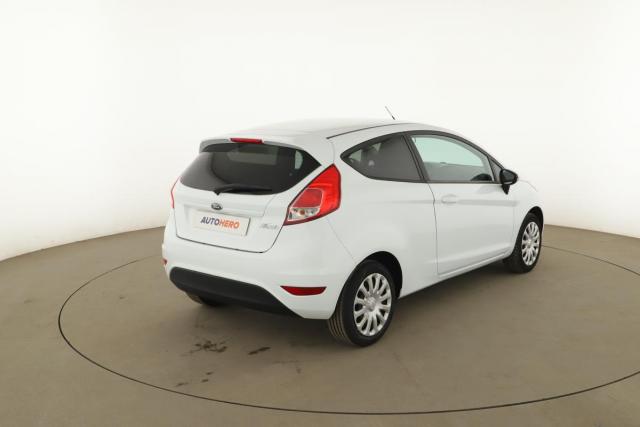 Ford Fiesta image 2
